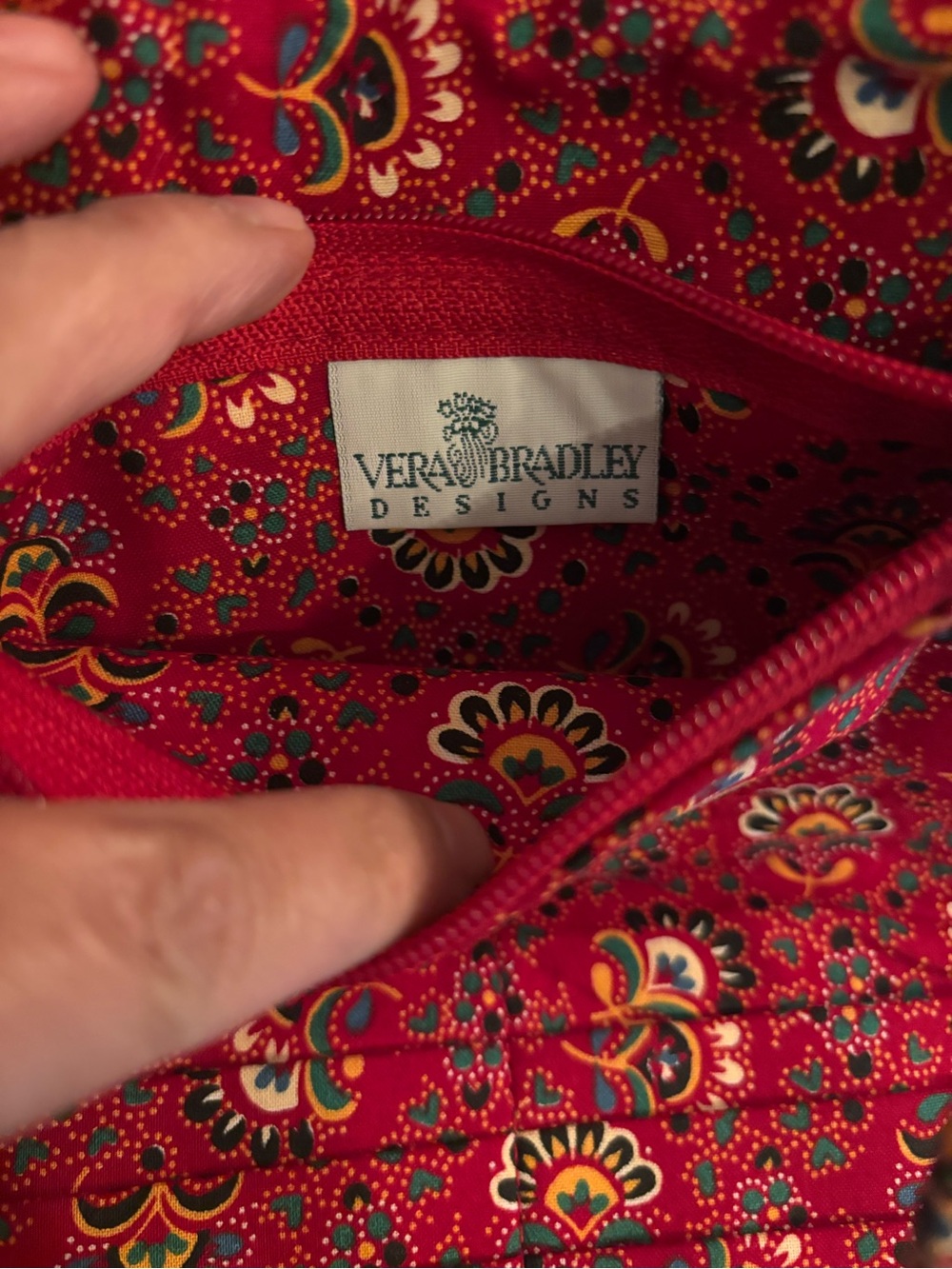 Vera Bradley Red Floral Quilted Crossbody Bag - Retired Pattern - Picture 7 of 12